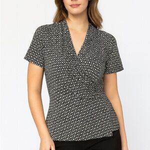 Suzy Shier • NWT Elegant Black and White Top RW3